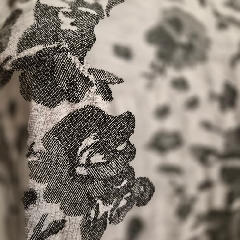 Athleta Gray Black Floral Jacquard Seamless Racerback Tank Top Small 631841-00 - Picture 2 of 8